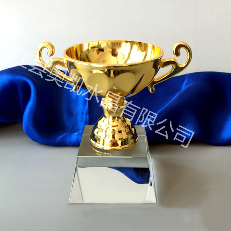 金屬獎(jiǎng)杯83
